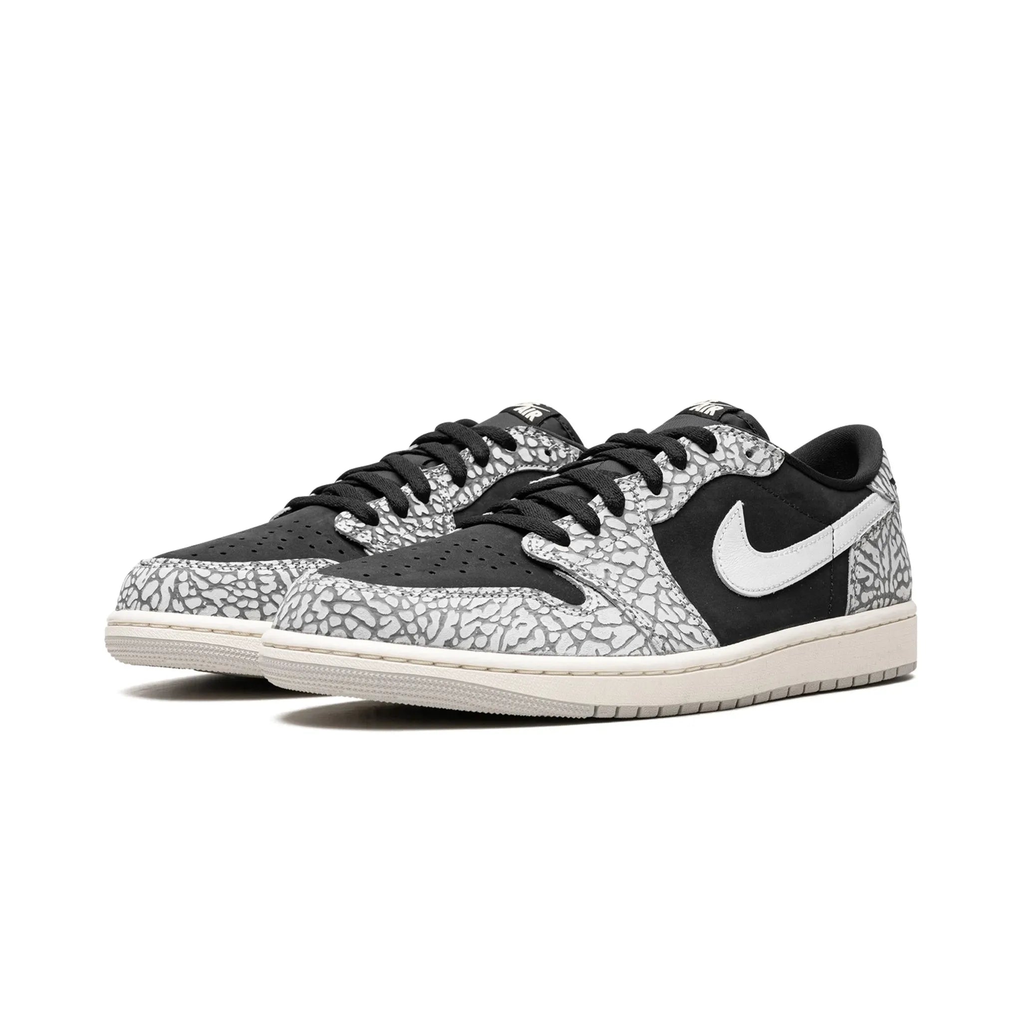 Jordan 1 Retro Low OG Czarny Cement