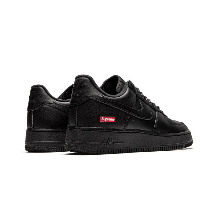 Nike Air Force 1 Low Supreme Black