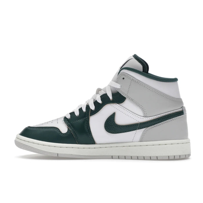 Jordan 1 Mid SE Oxidized Green