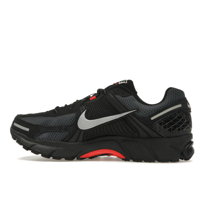 Nike Zoom Vomero 5 Black Metallic University Red