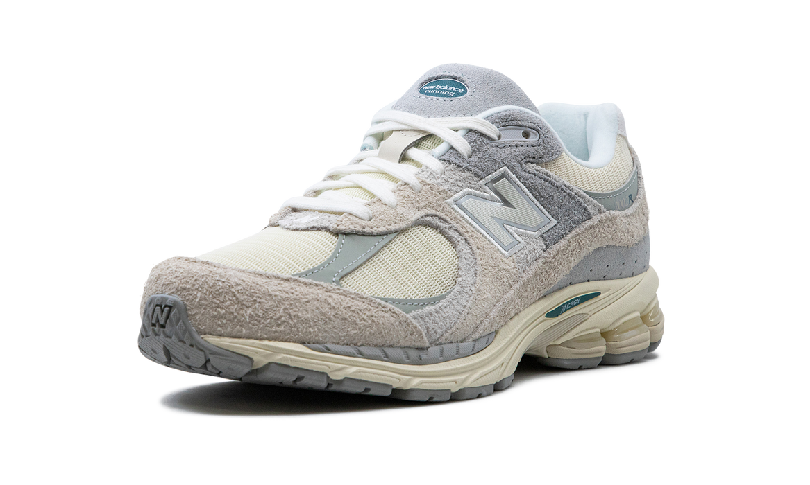 New Balance 2002R Linen