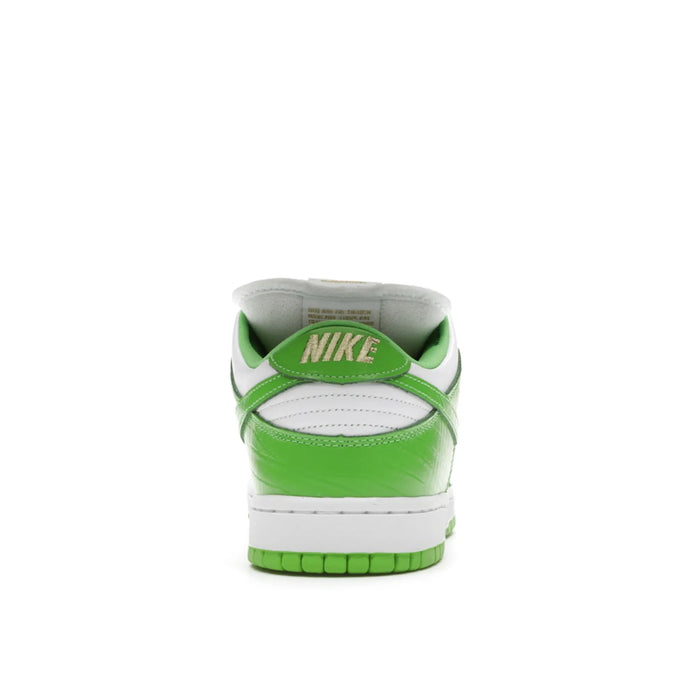 Nike SB Dunk Low Supreme Stars Mean Green (2021)