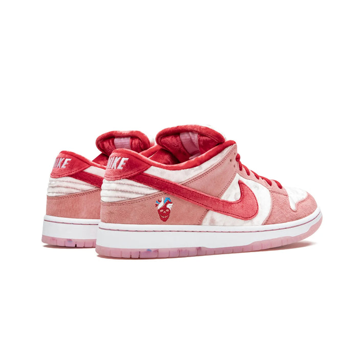 Nike SB Dunk Low StrangeLove Skateboards