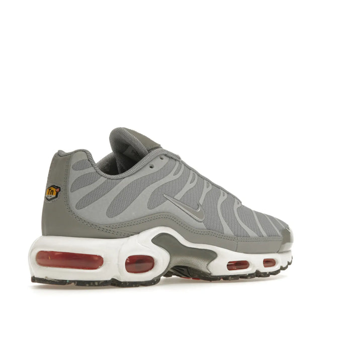 Nike Air Max Plus Grey Red