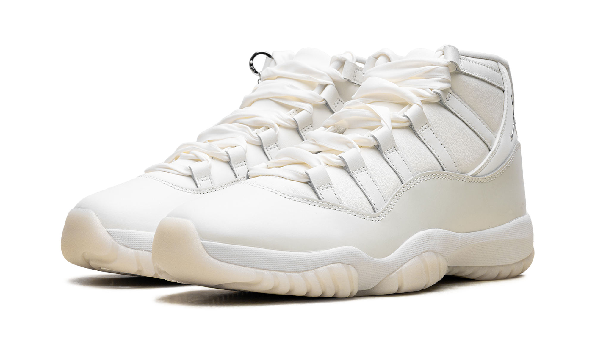 Jordan 11 Retro Pearl (Women's)