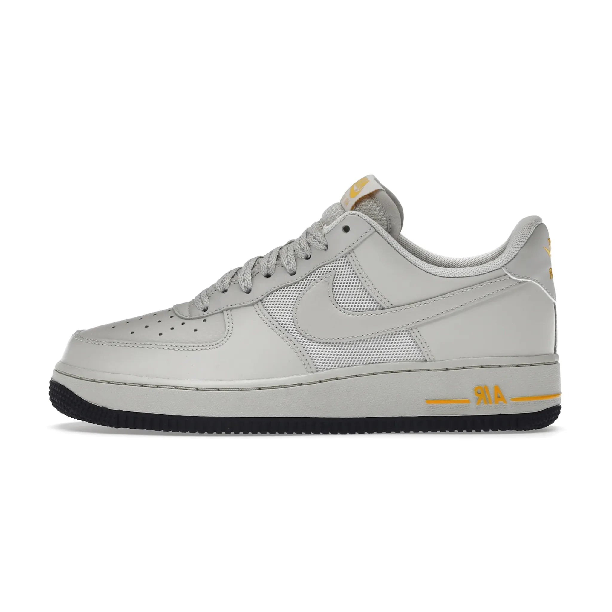 Nike Air Force 1 Low '07 Reflective Light Bone