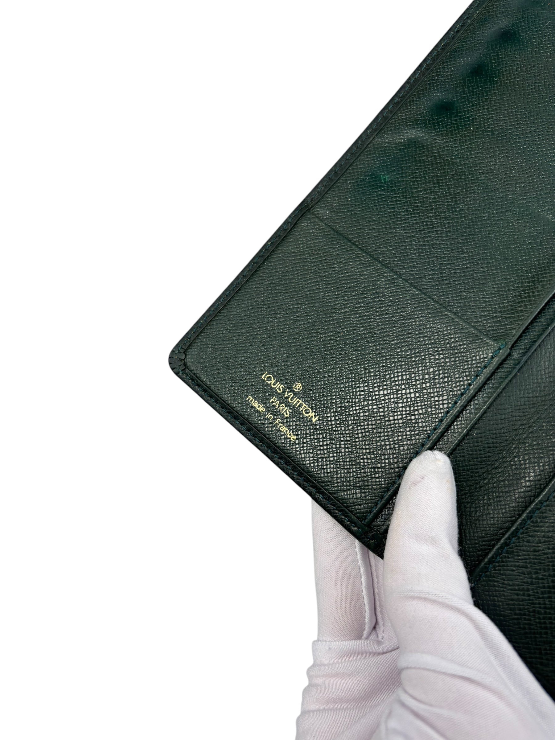 Louis Vuitton Taiga Leather Porte Valeur Bi-fold Wallet