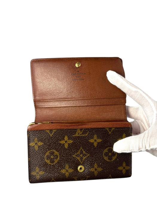 Louis Vuitton Monogram Porte Monnaie Tresor Bi-fold Wallet