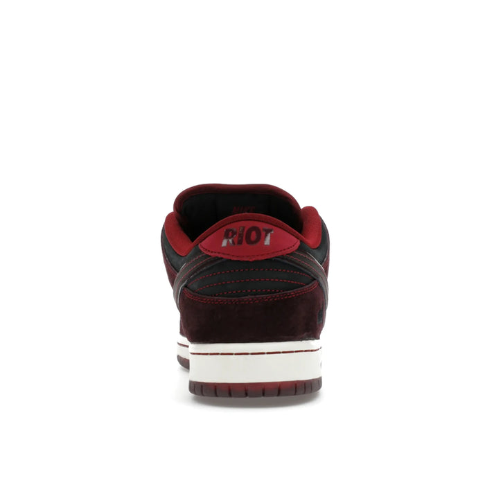 Nike SB Dunk Low Riot Skateshop