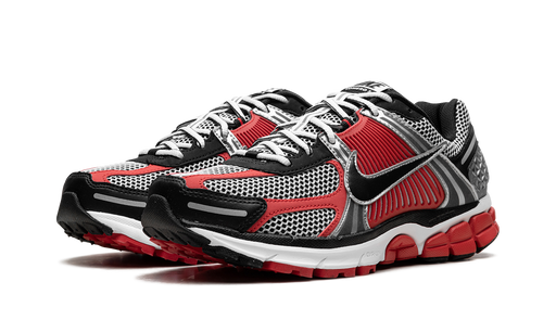 Nike Zoom Vomero 5 Metallic Silver University Red