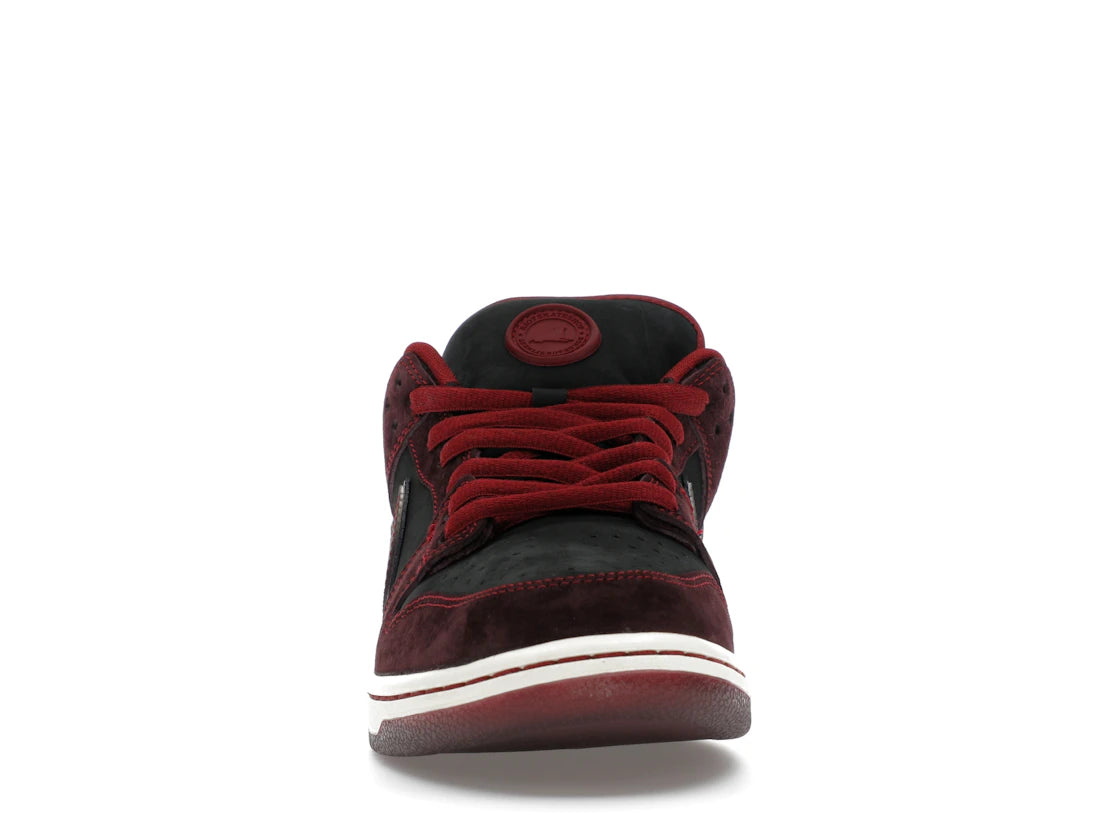 Nike SB Dunk Low Riot Skateshop