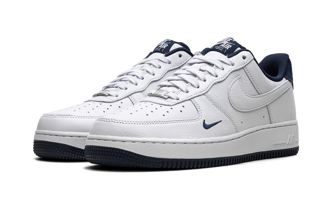 Nike Air Force 1 Low '07 LV8 Photon Dust Obsidian