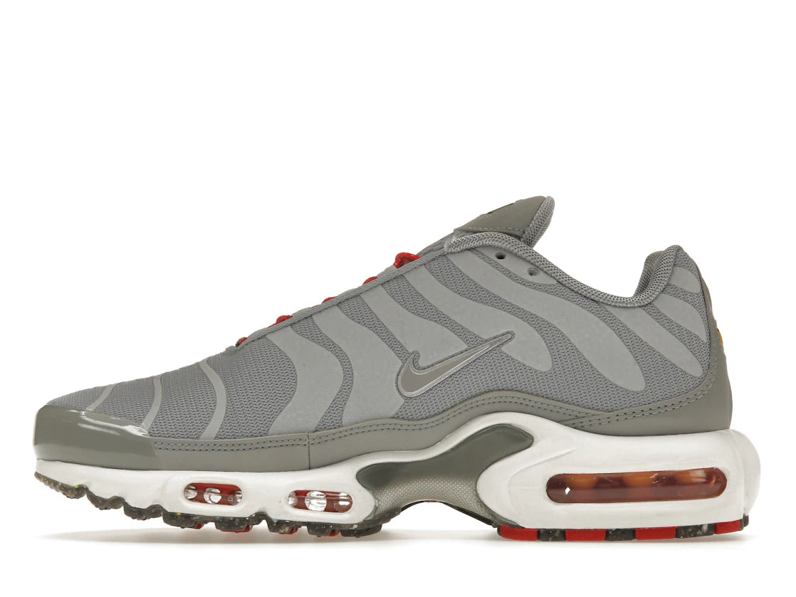 Nike Air Max Plus Grey Red