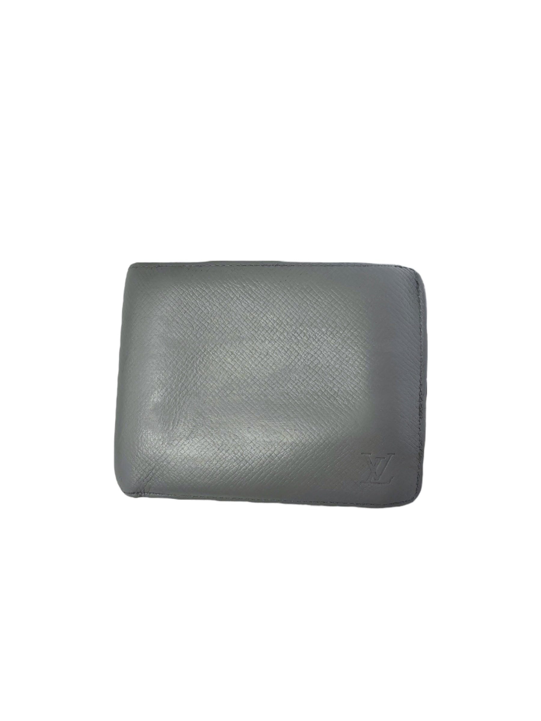 Louis Vuitton Taiga Leather Portefeuille Florin Wallet
