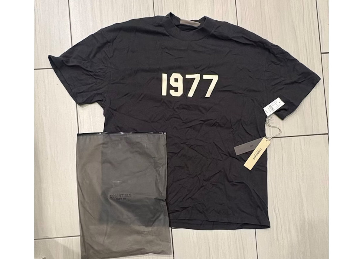 Fear of God Essentials 1977 T-Shirt Black Iron