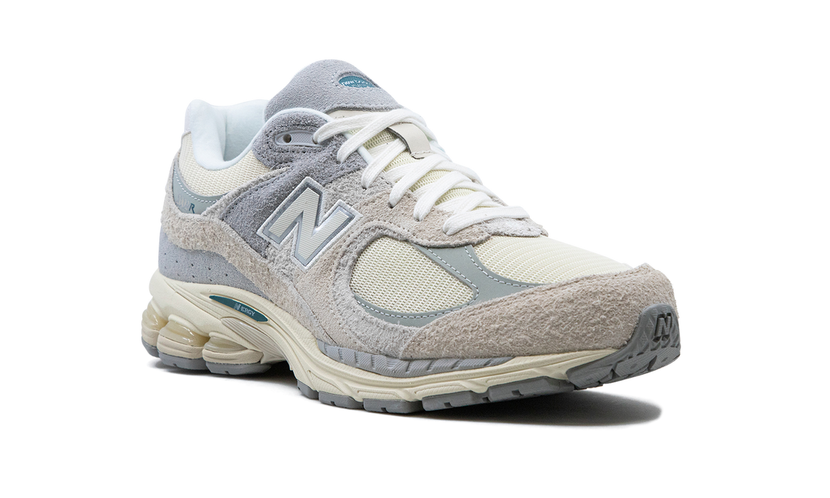 New Balance 2002R Linen