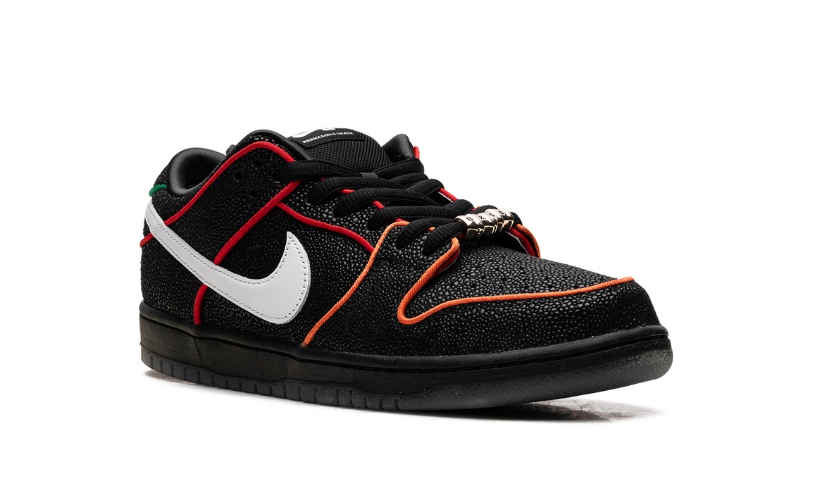 Nike SB Dunk Low Bronx Girls Skate