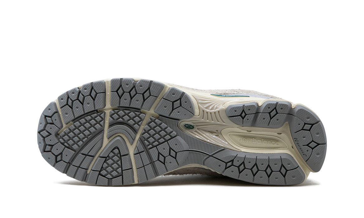 New Balance 2002R Linen