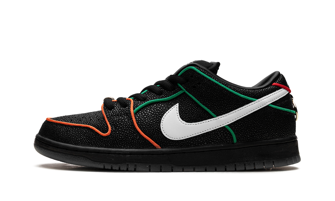 Nike SB Dunk Low Bronx Girls Skate